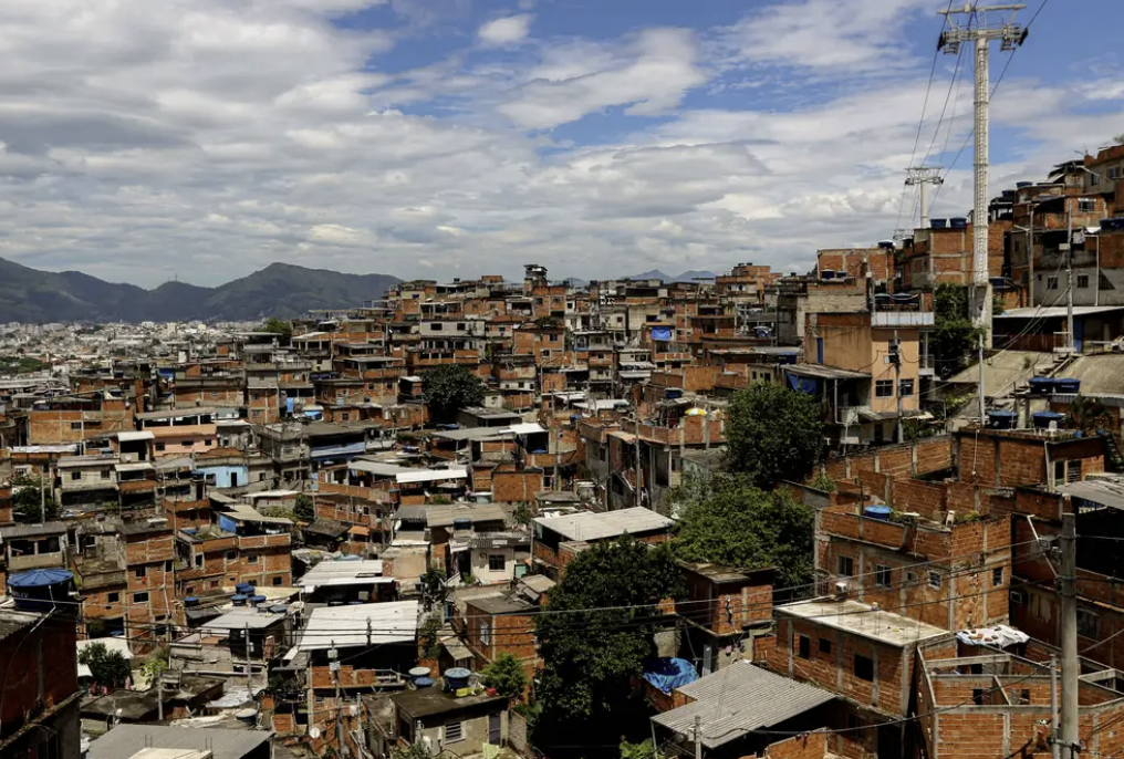 Seis em cada dez moradores de favela não confiam na polícia