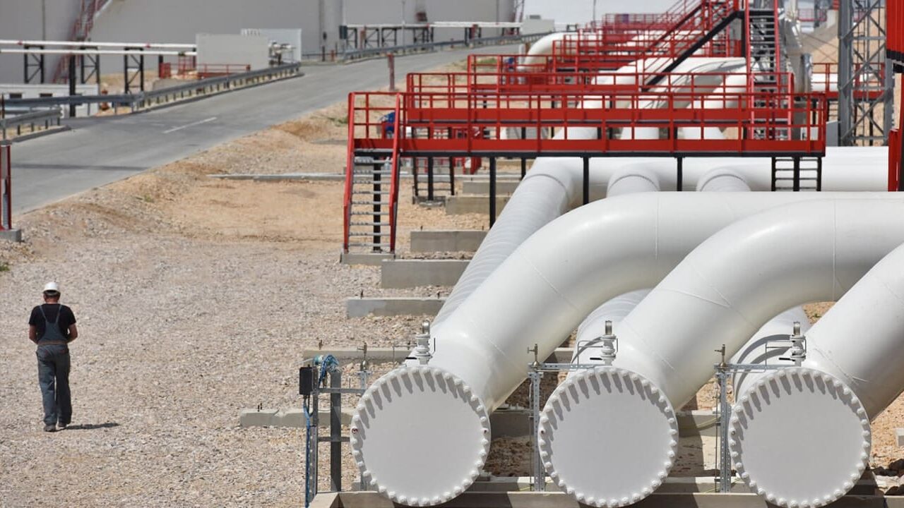 Hungria e Croácia lutam pelo fornecimento de petróleo russo