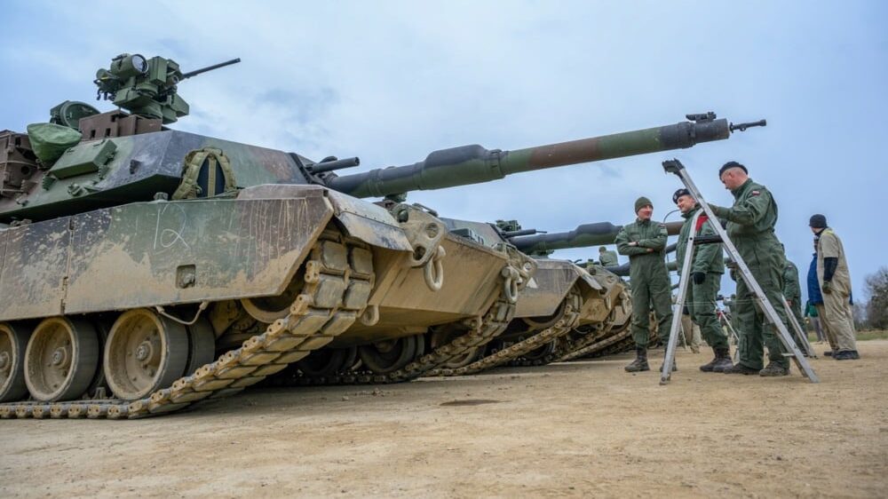 O boom militar da Polónia depende de dinheiro emprestado – e de tempo emprestado