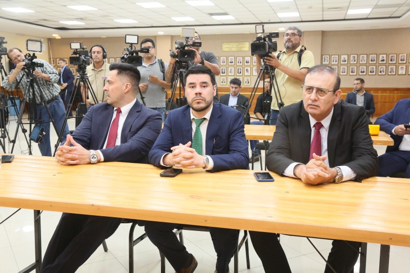 Senador paraguaio condenado por ajudar traficante internacional de cocaína