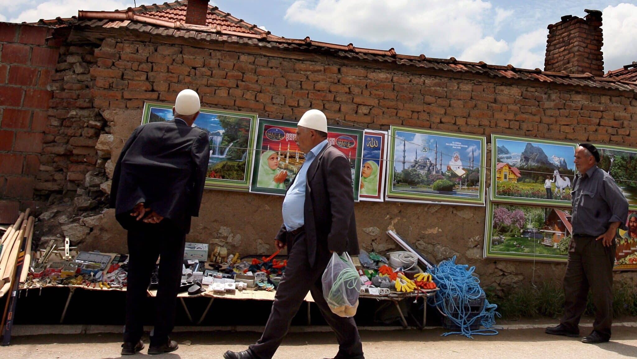 ‘Ainda está vivo?’ Idosos do Kosovo forçados a provar os seus direitos à pensão