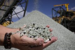 Mina de lítio no coração do carvão tcheco expõe falhas na transição verde da UE