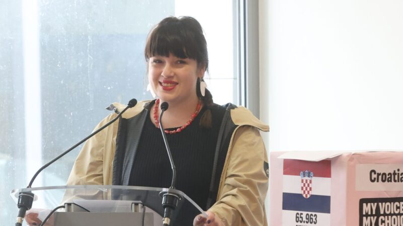 Ativista eslovena elogia avanço “histórico” pelo direito ao aborto na Europa