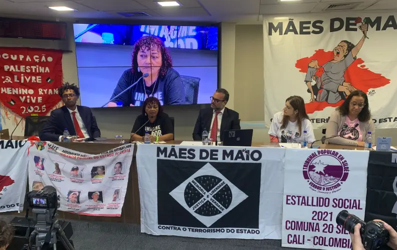 M&atilde;es de Maio lan&ccedil;am Tribunal Popular: 'O Estado vai ser r&eacute;u at&eacute; destruirmos esse sistema'